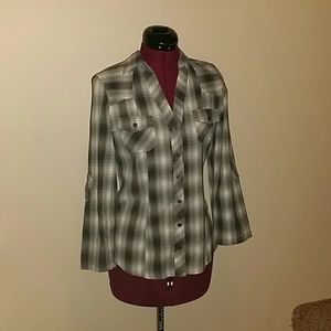 Passport Woman's long-sleeved top